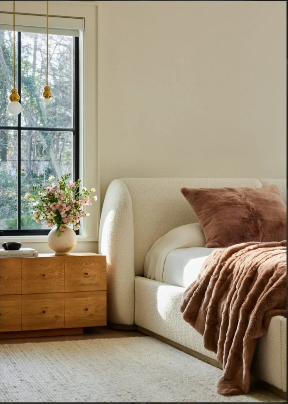Base de cama tapizada de la colección Costera de Mar de Baja — referencia de diseño 4