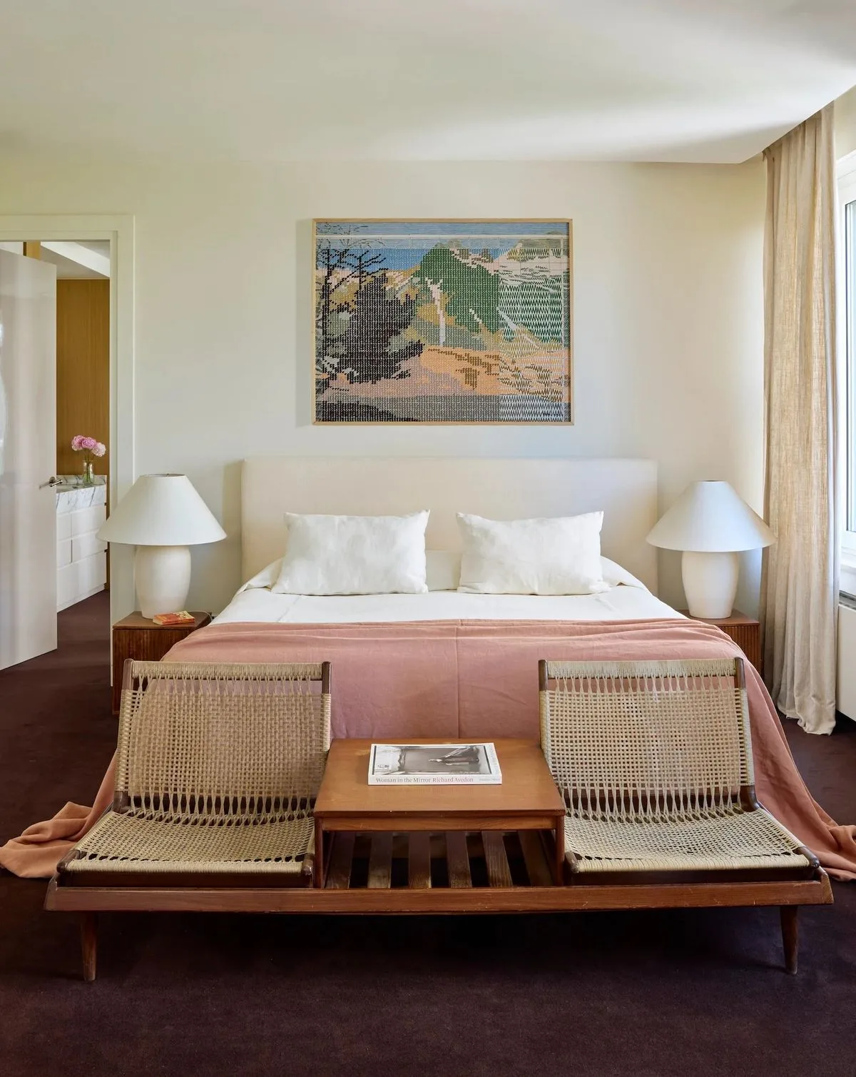 Base de cama tapizada de la colección Diseño en Equilibrio de Mar de Baja — referencia de diseño 2
