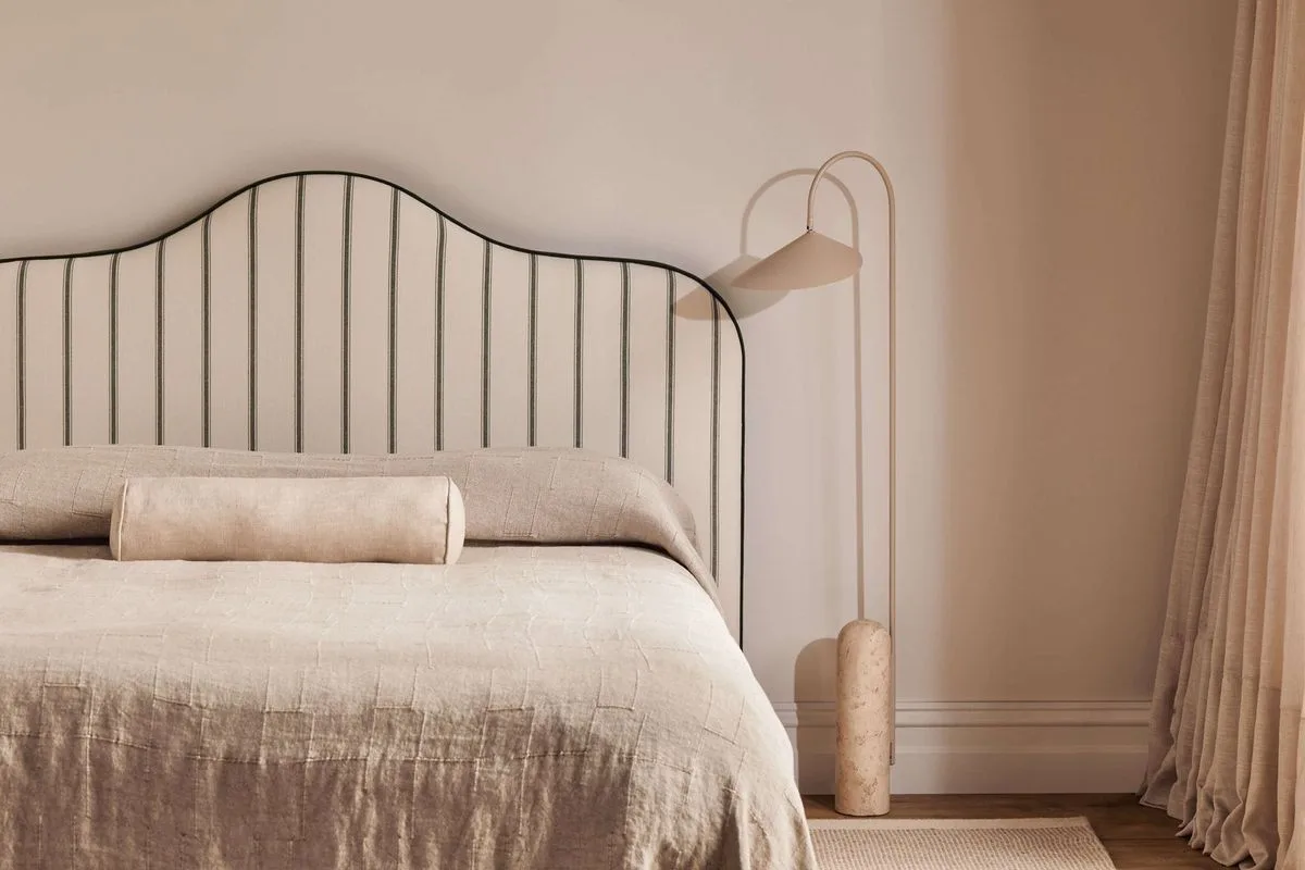 Base de cama tapizada de la colección Kids de Mar de Baja — referencia de diseño 3